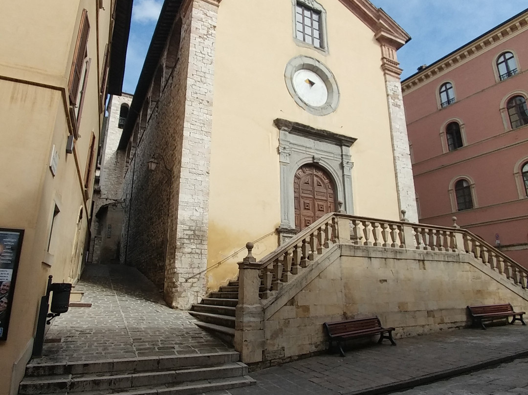 Chiesa di Santa Maria dei Servi-古比奥必去景点