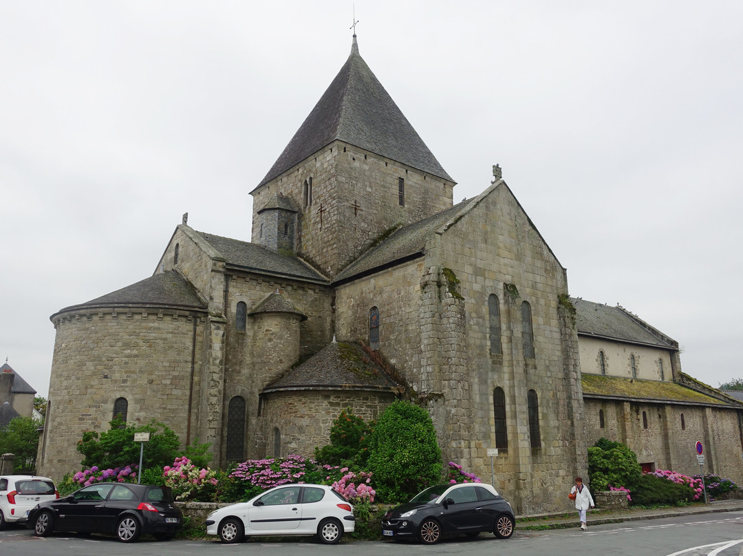Notre Dame de Locmaria景点图片