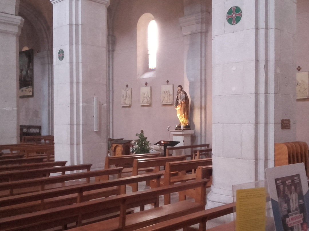 Saint Michel Church-卡西斯必去景点