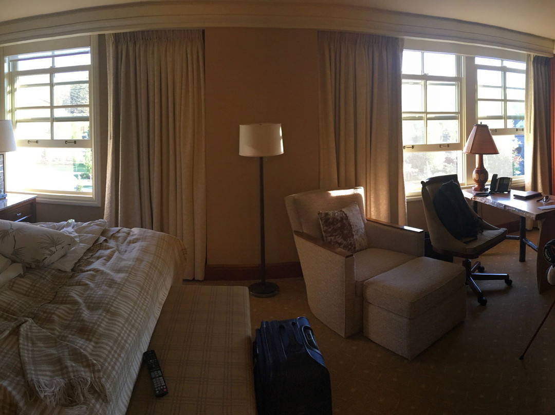 太阳谷小屋酒店主图