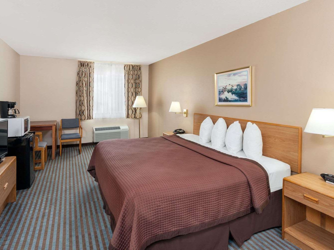 Days Inn by Wyndham Charleston主图