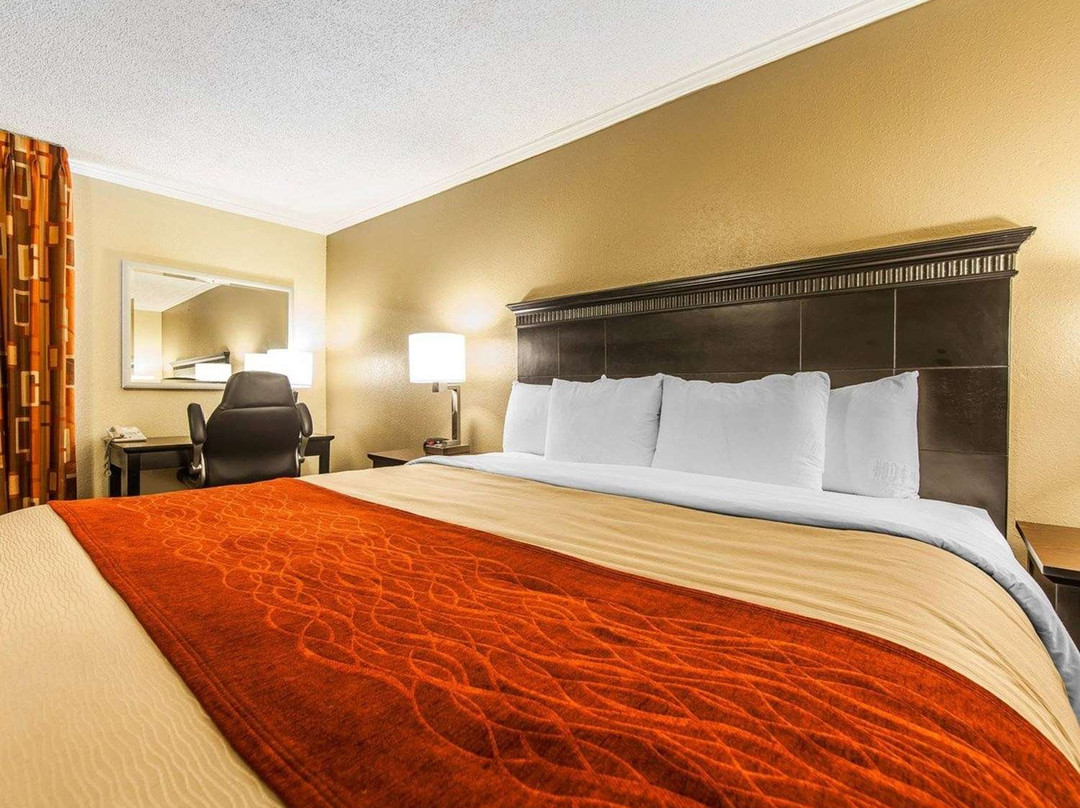 Best Western Plus Cleveland Inn & Suites主图