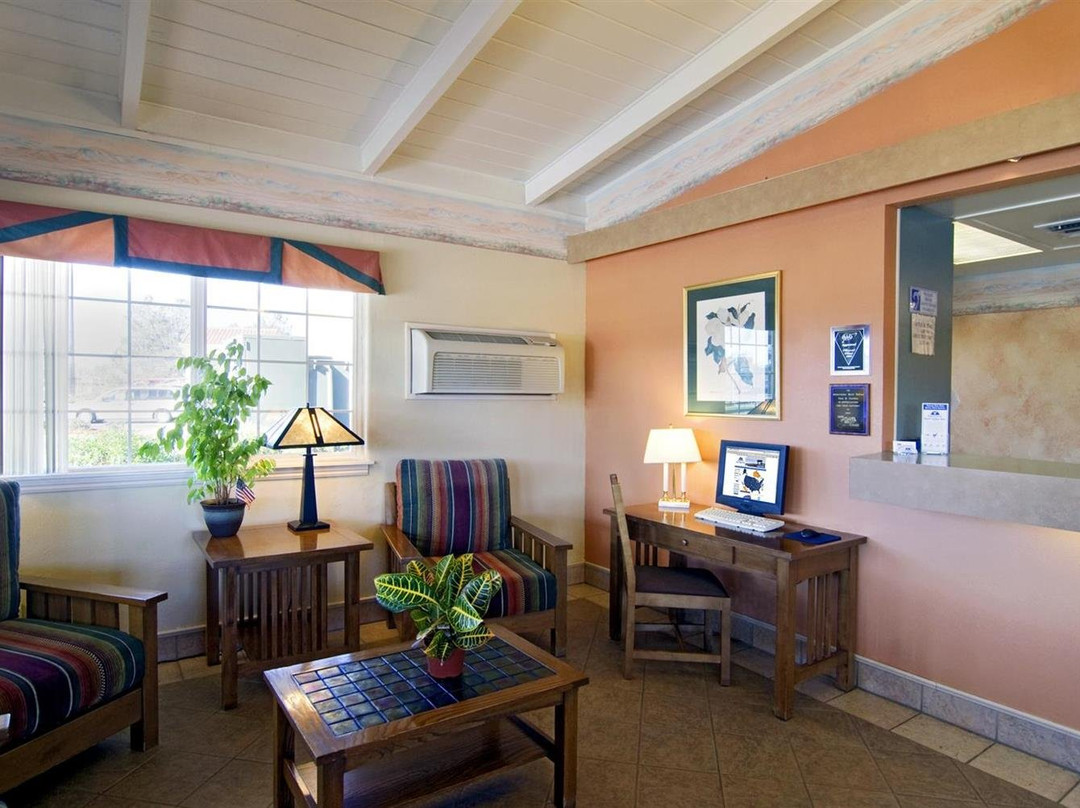 Americas Best Value Inn & Suites Oroville主图