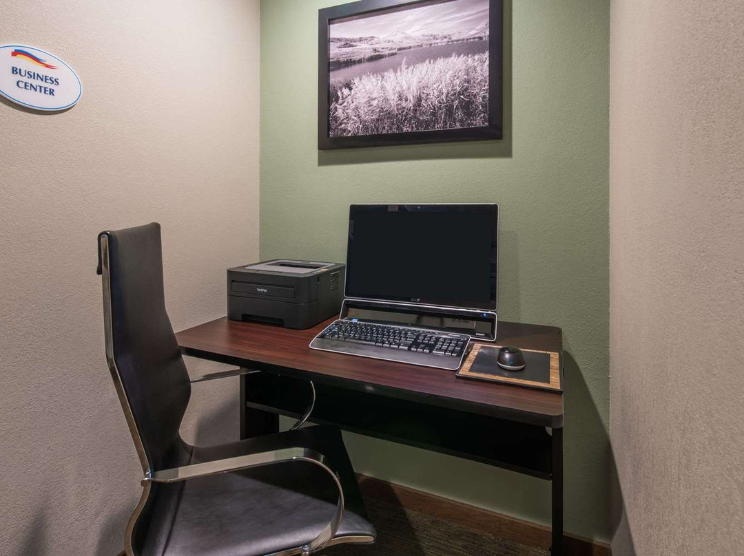 河畔小木屋主图