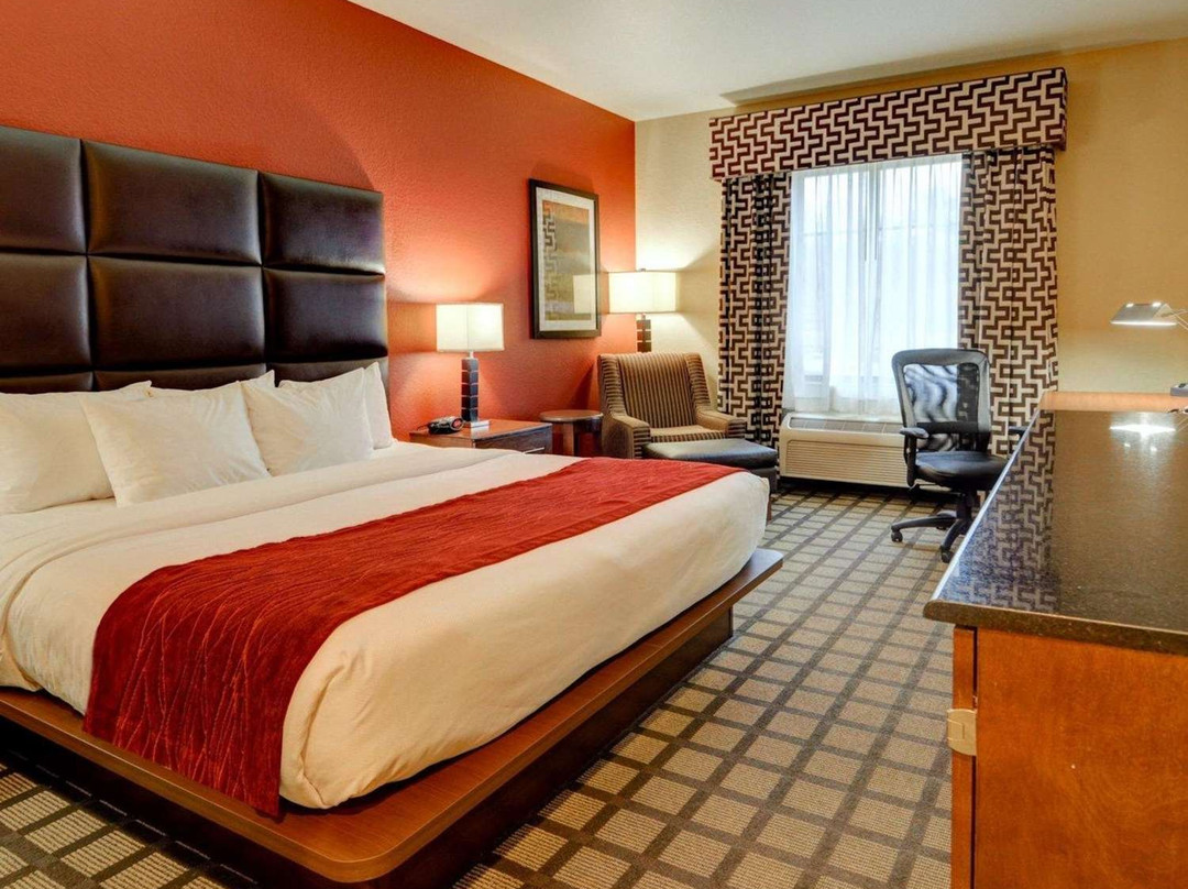 Comfort Inn & Suites - Fort Smith主图