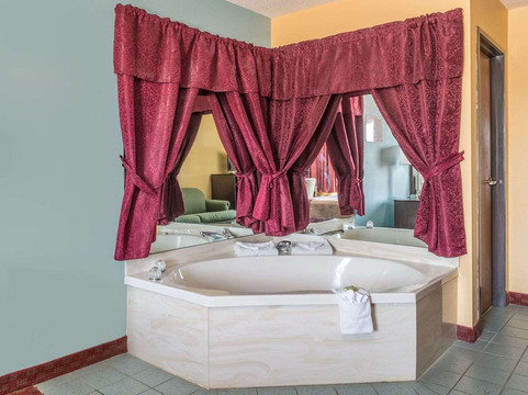 特洛伊-圣路易斯地区温德姆速8酒店Il号主图