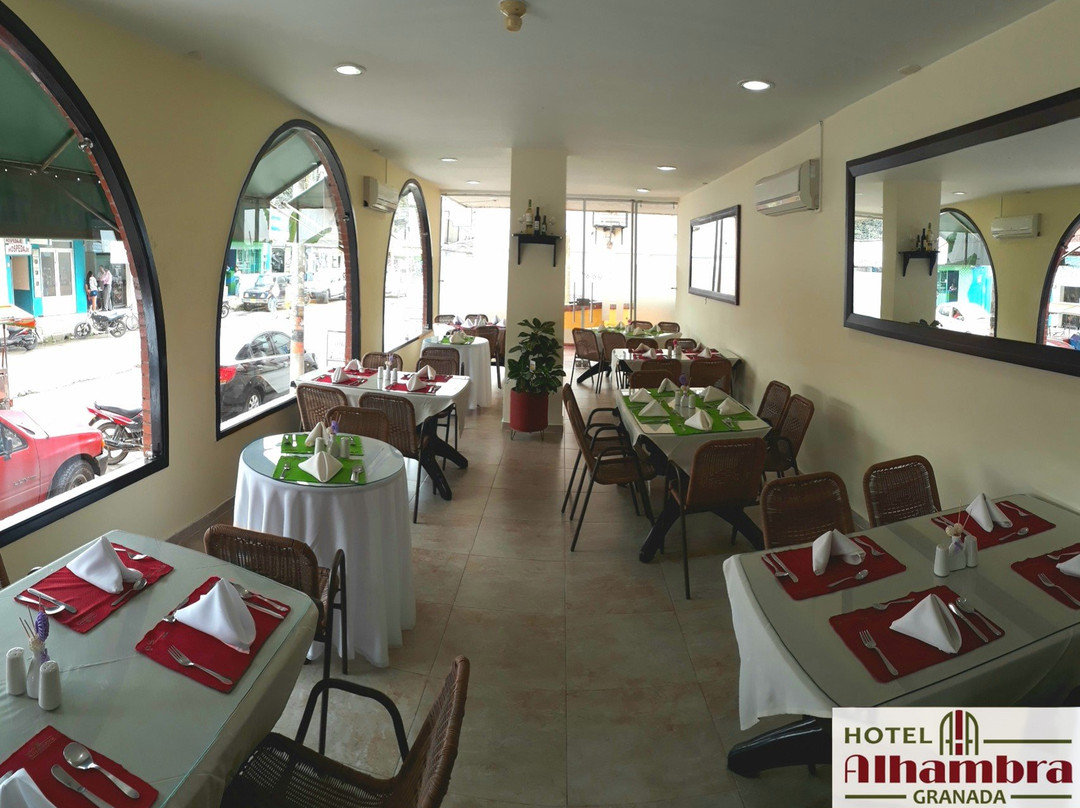 Hotel Alhambra主图
