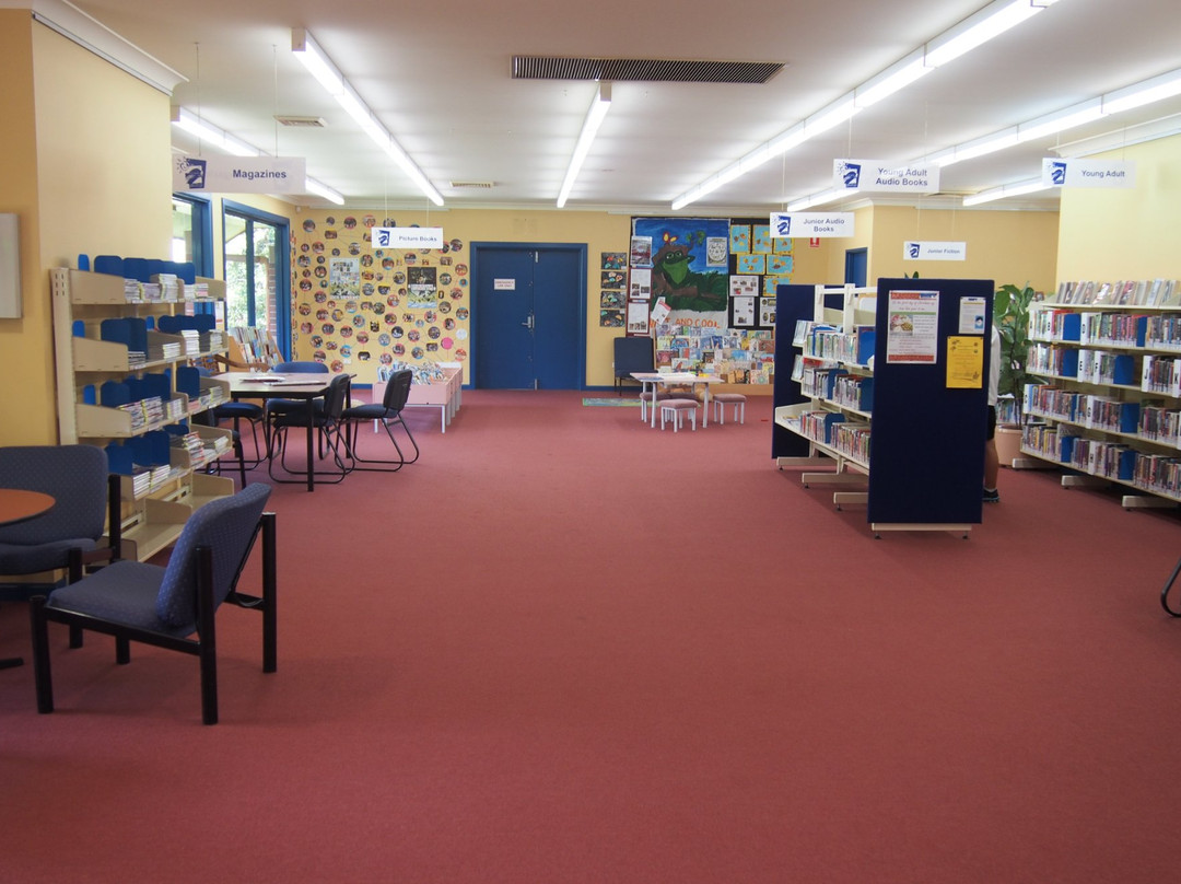 Toormina Library-科夫斯港必去景点