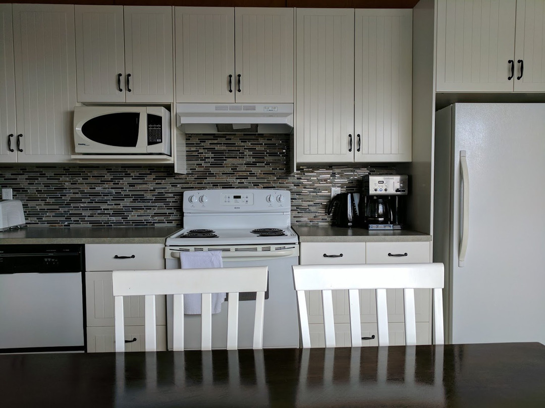 Moresby Island Guesthouse主图