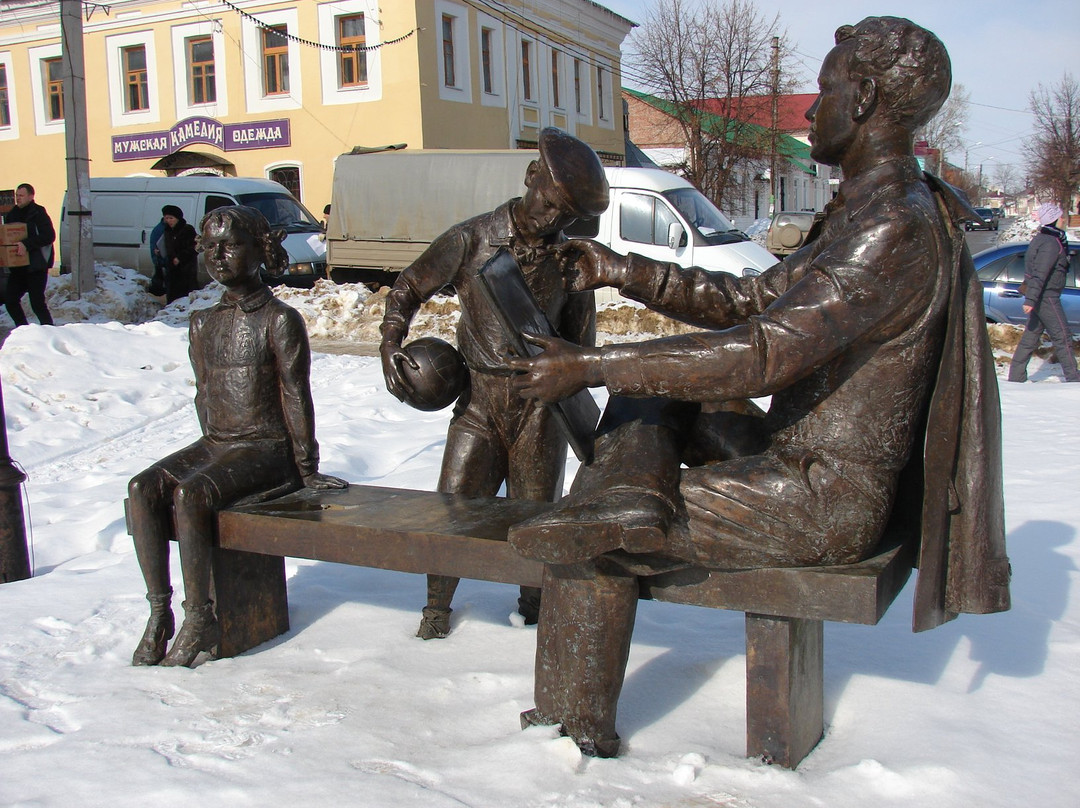 Monument to the Painter N.N. Zhukov-Yelets必去景点