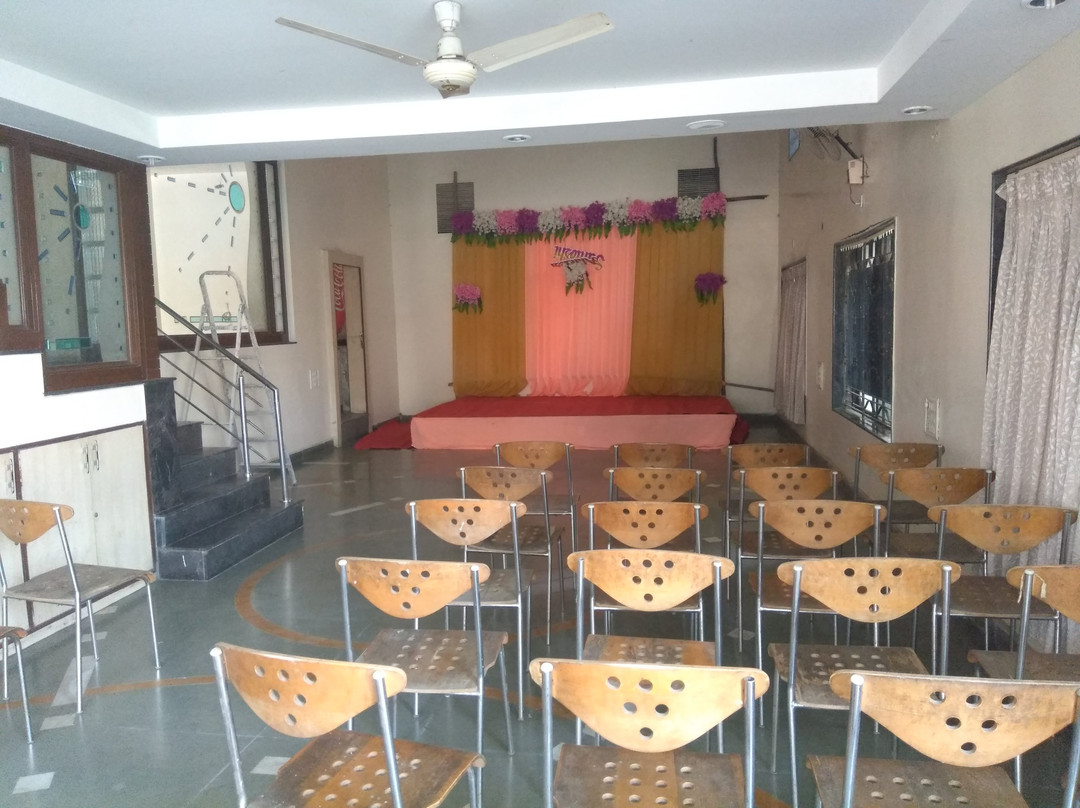 Hotel Shaheen International主图