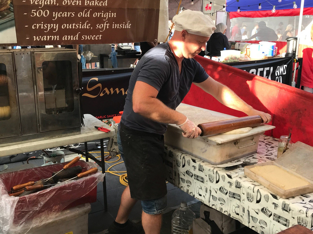 Eat Street Market-卧龙岗市必去景点