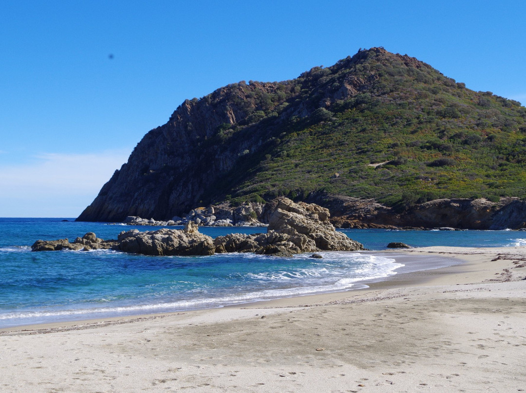 Spiaggia di Feraxi景点图片