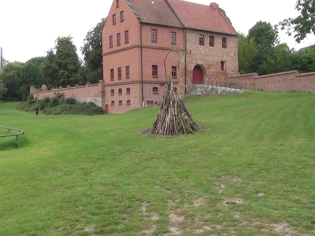 Burg Penzlin - Das Hexenmuseum景点图片
