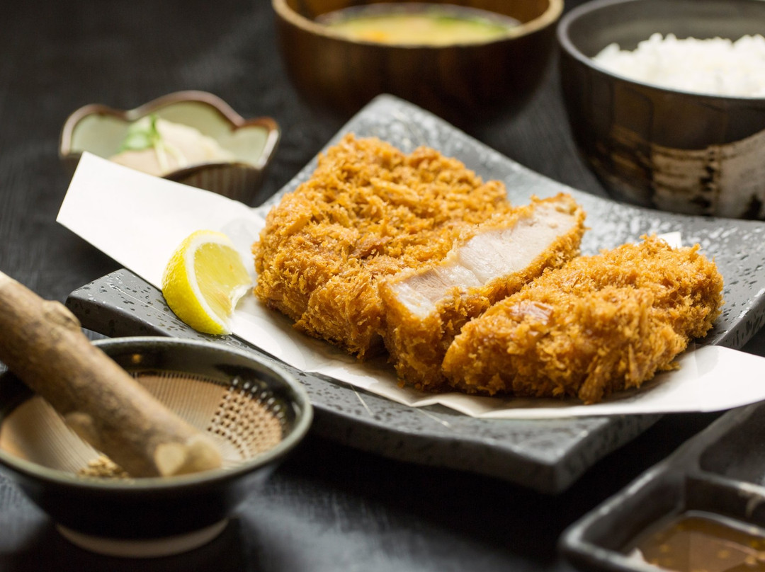 鹿儿岛市餐馆和美食-Kurokatsutei Chuo Station Honten