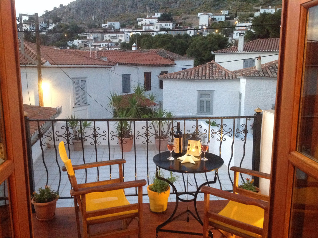 Perakis Apartments