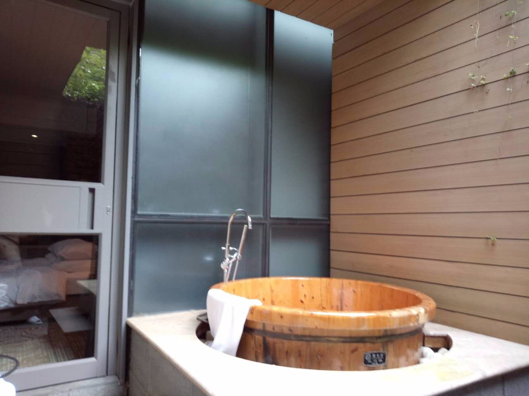 恐龙谷温泉度假村主图