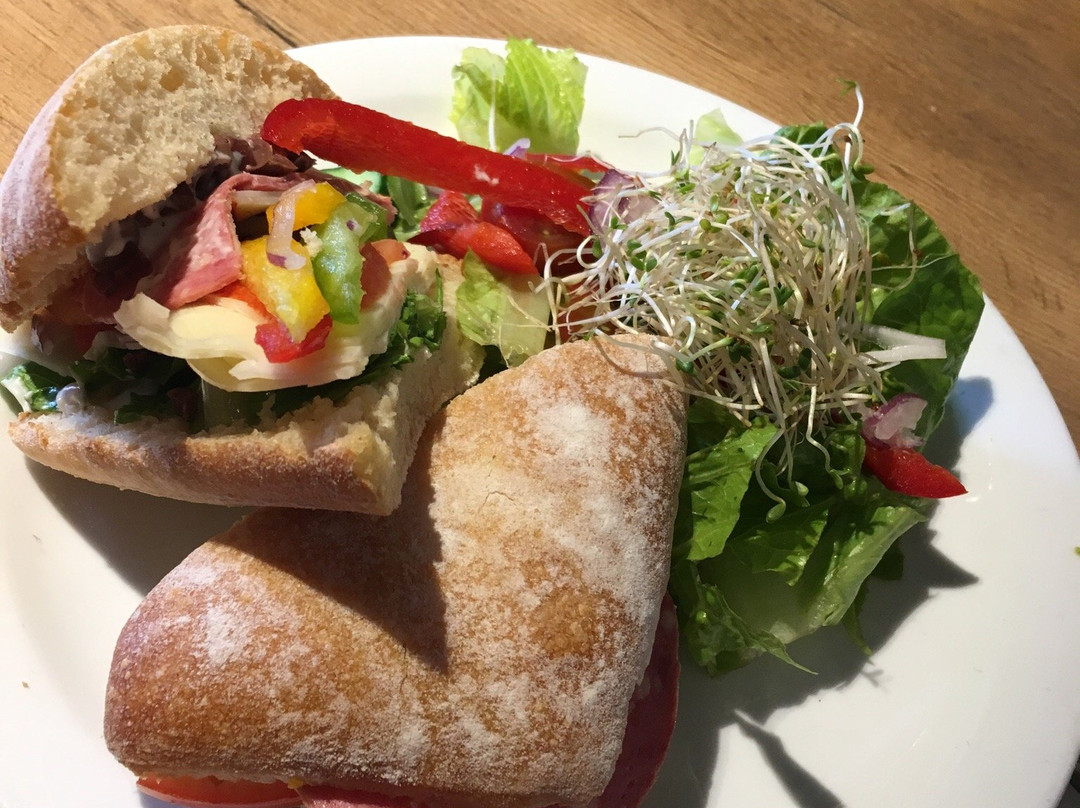 Beit Jala餐馆和美食-Zuwadeh