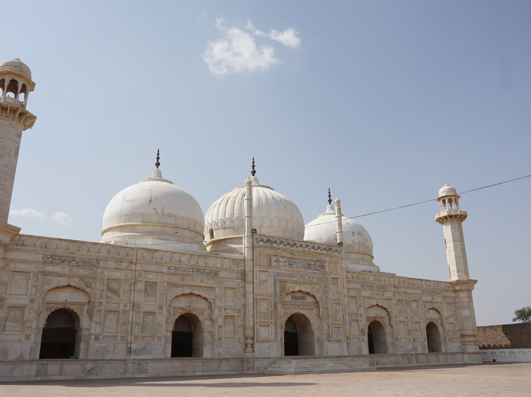 Abbasi Jamia Masjid Qila Derawar-Bahawalpur必去景点
