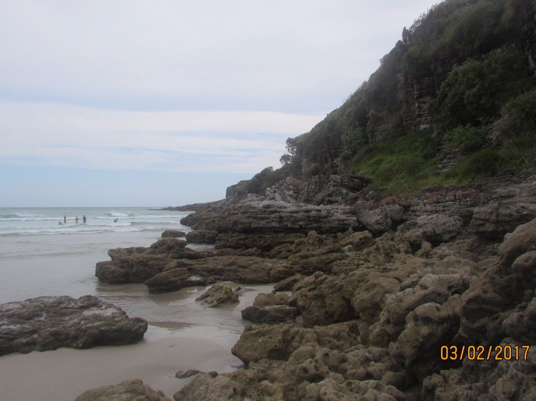 Cave Beach景点图片