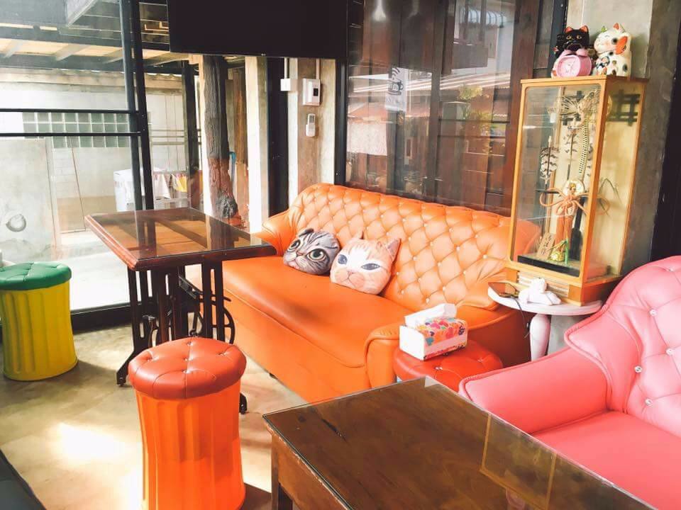 Solar Cell Uthai Thani Homestay-餐饮