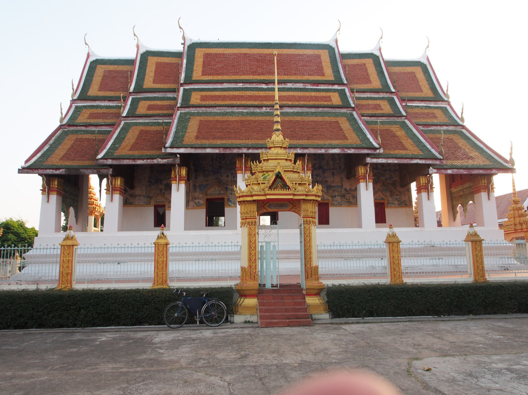 Wat Klang Ming Mueang景点图片