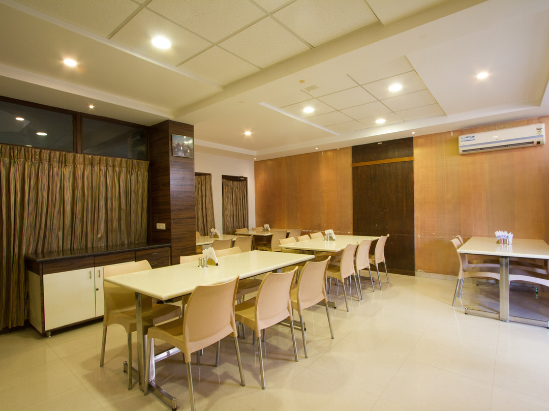 FabHotel Thaai主图