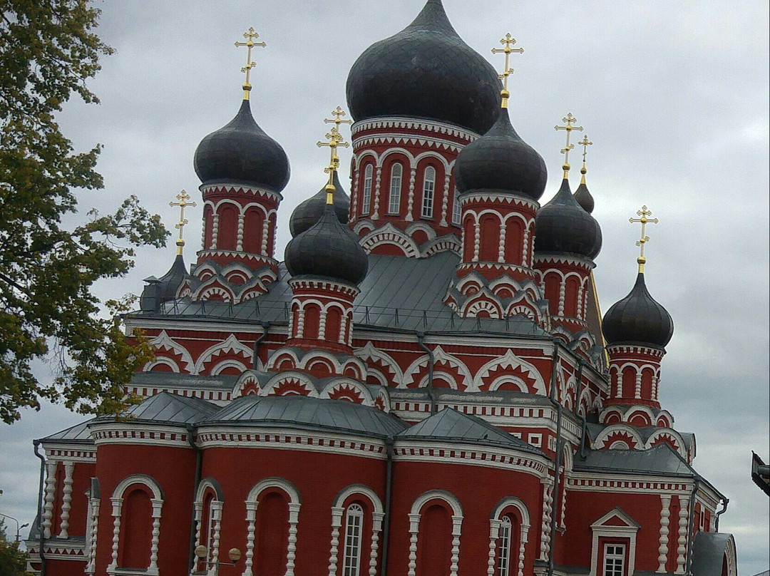Holy Resurrection Cathedral-Barysaw必去景点