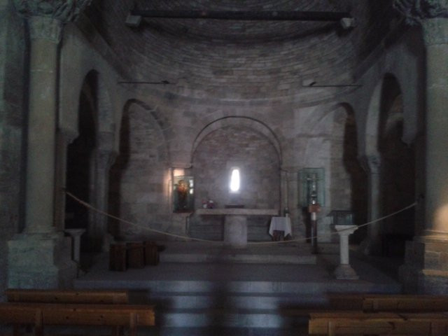 Iglesia de Santa Maria-Porqueres必去景点