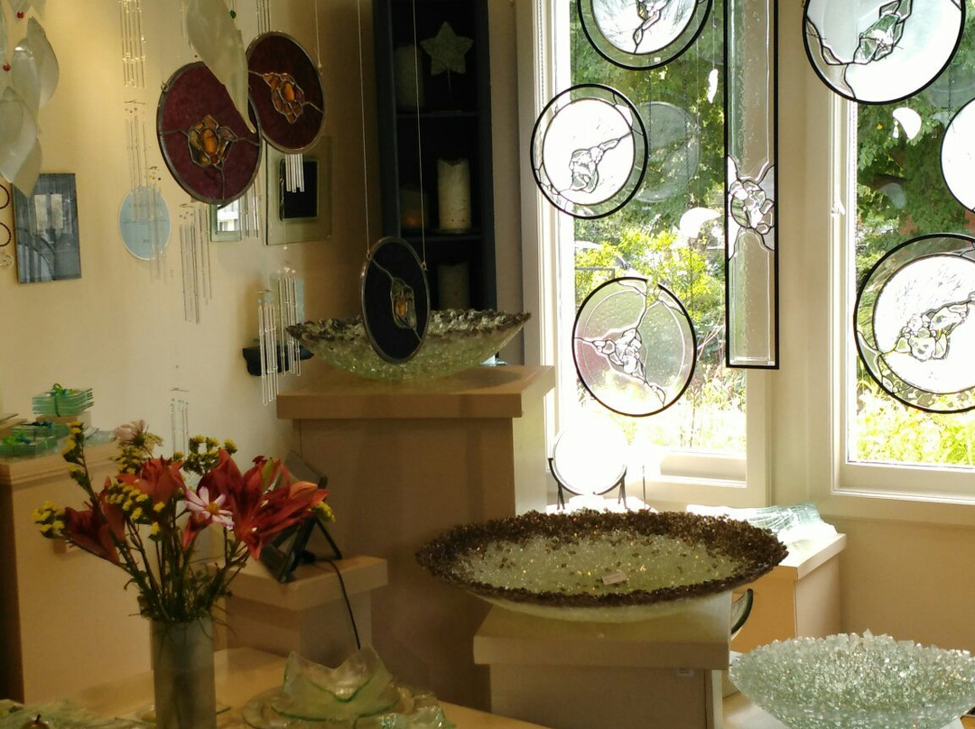 Hanscomb Glass Studio-伊劳拉必去景点