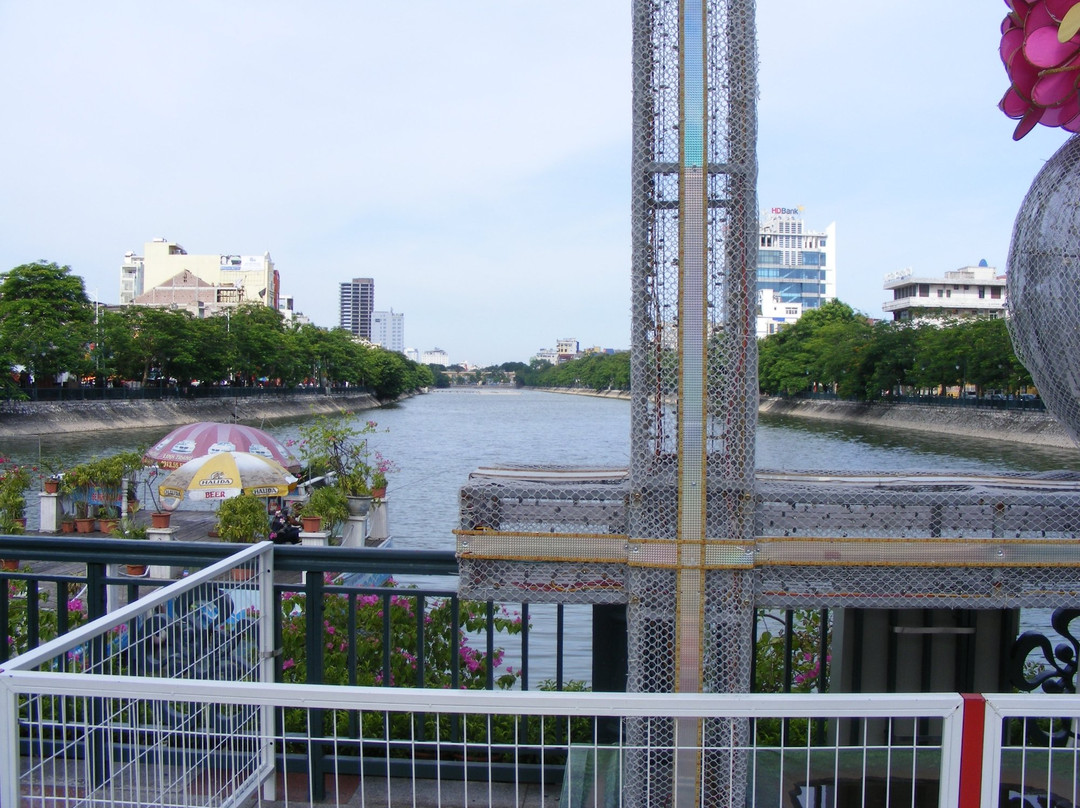 Tam Bac Lake景点图片