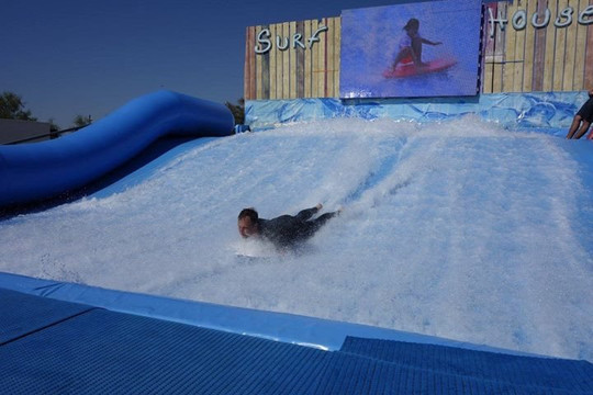 Surf House-Gruissan必去景点