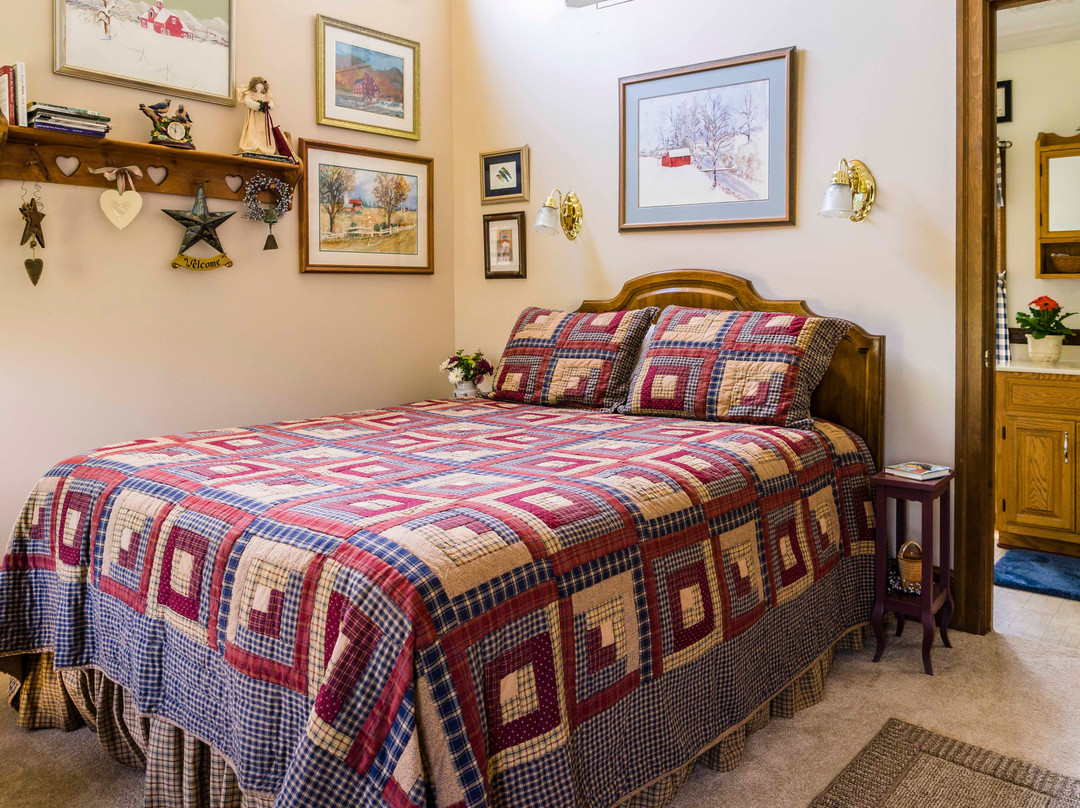 Red Cardinal Bed and Breakfast主图