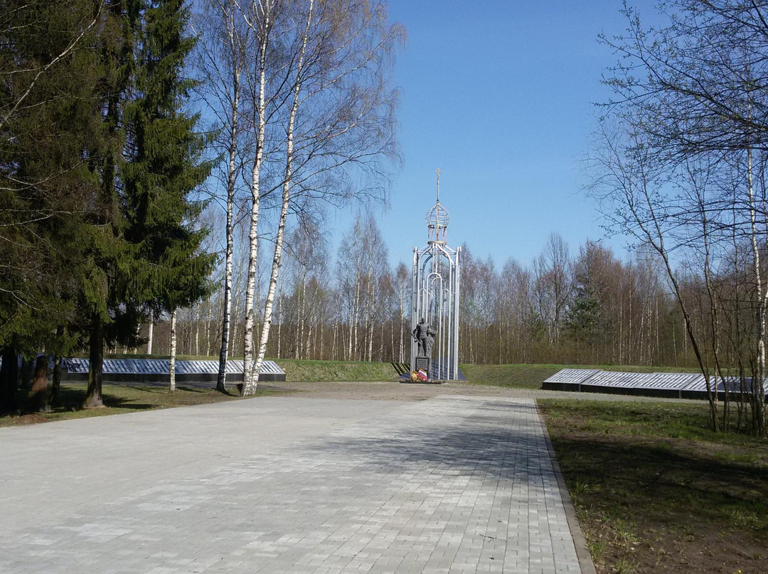 Memorial Mass Military Grave Site景点图片