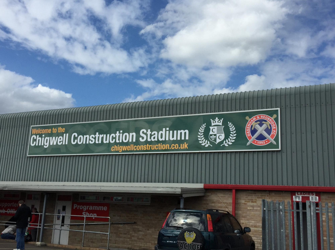 Dagenham & Redbridge Football Club Arena景点图片
