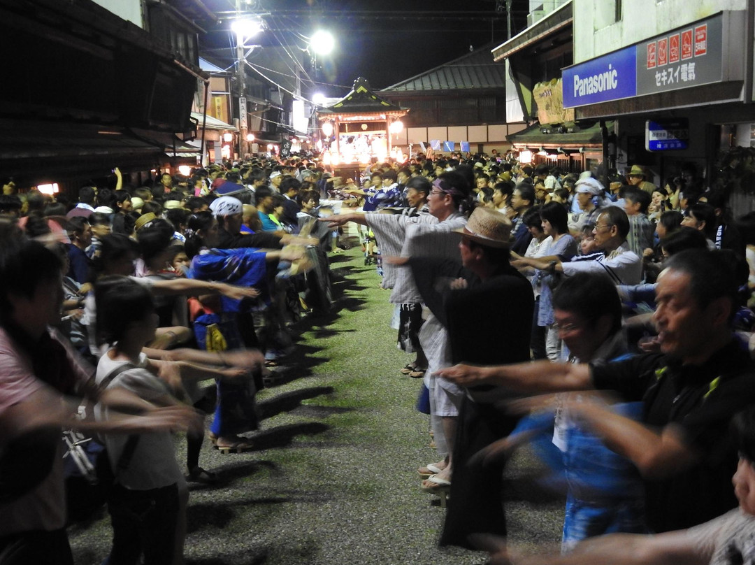 Tetsuya Odori (Gujo Odori)-郡上市必去景点