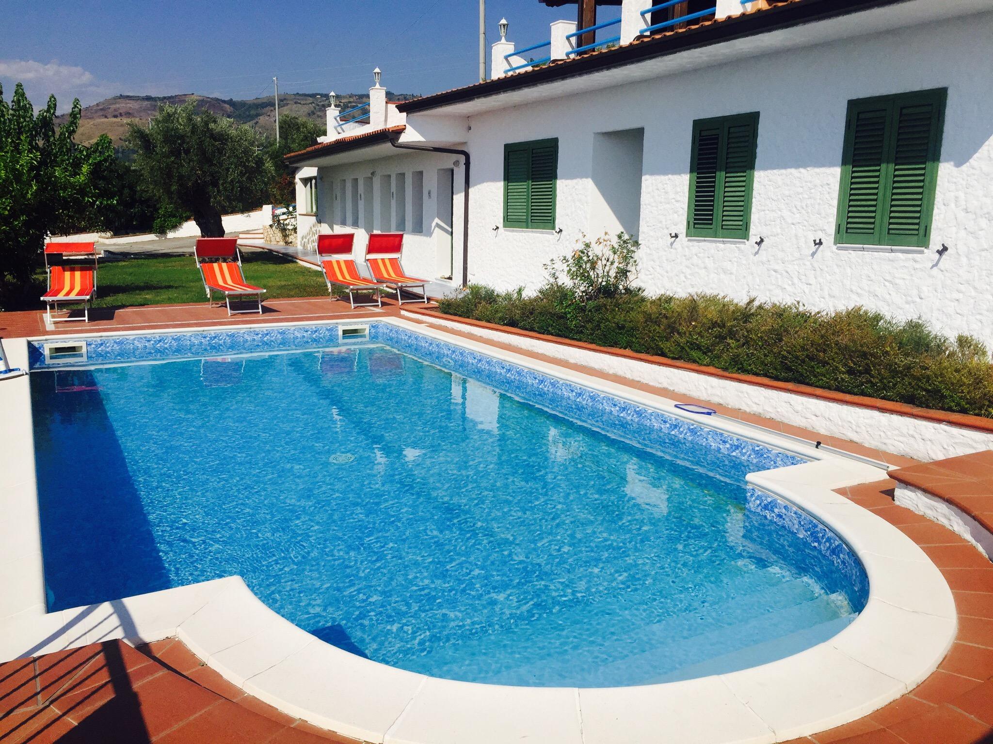 Torre Dei Greci-泳池