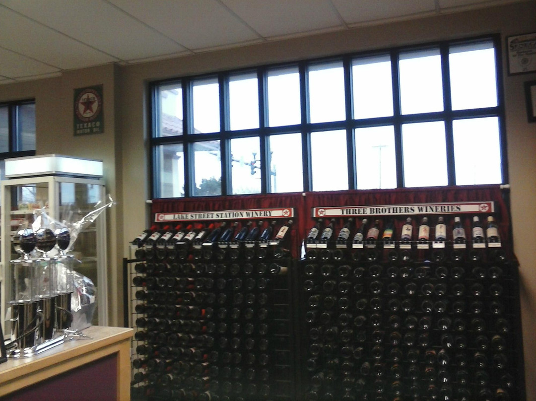 Lake Street Station Winery景点图片