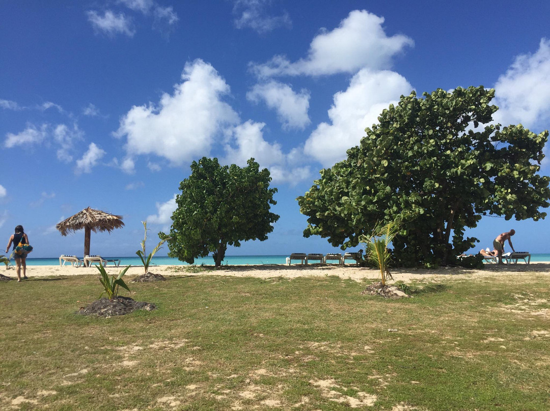 Ffryes Beach-安提瓜必去景点