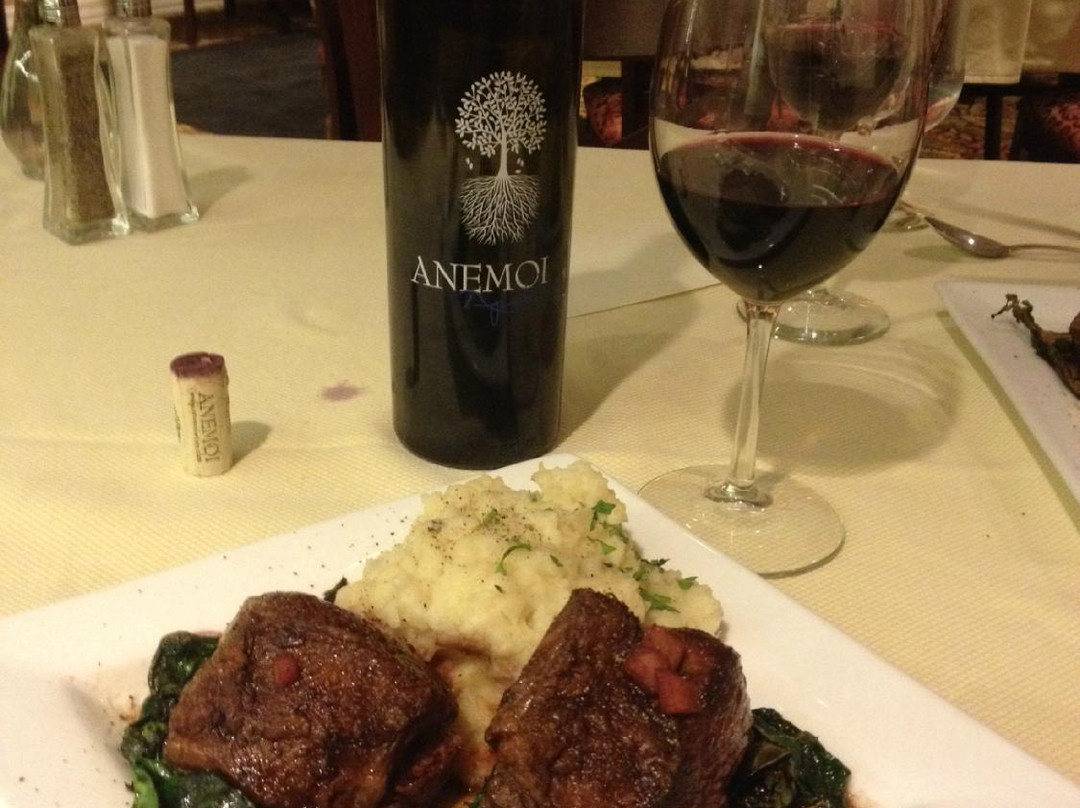 Palisade餐馆和美食-Caroline's