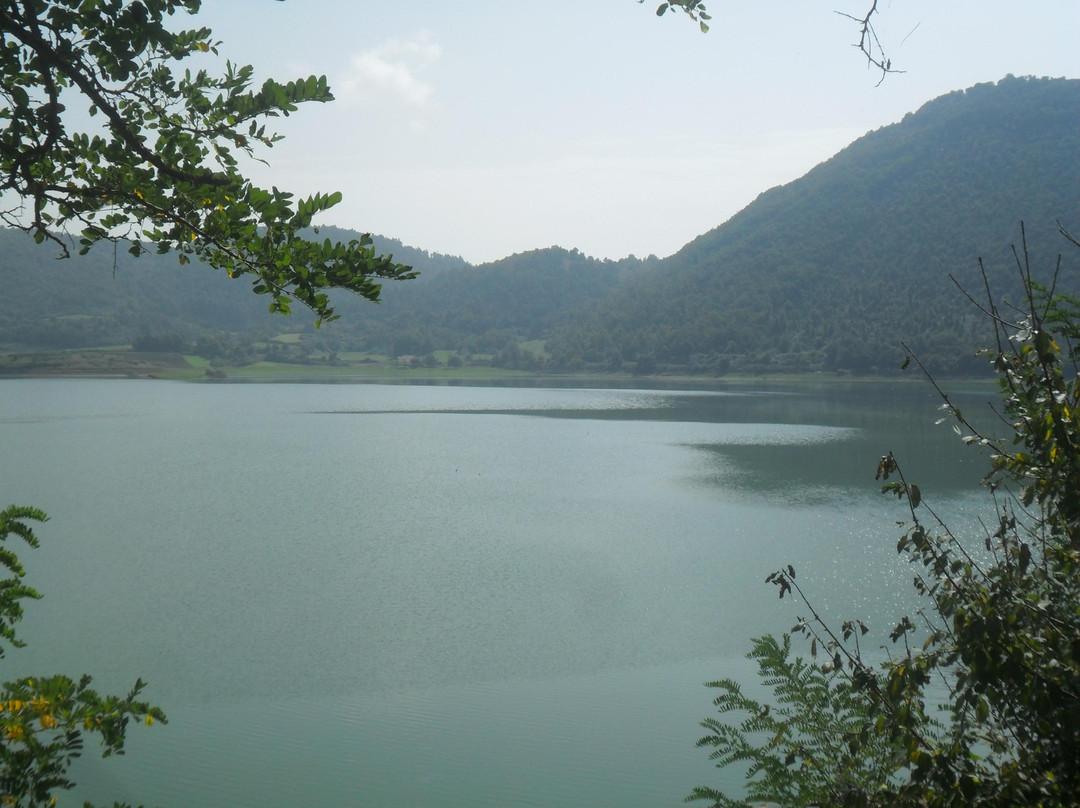 Lake Canterno景点图片