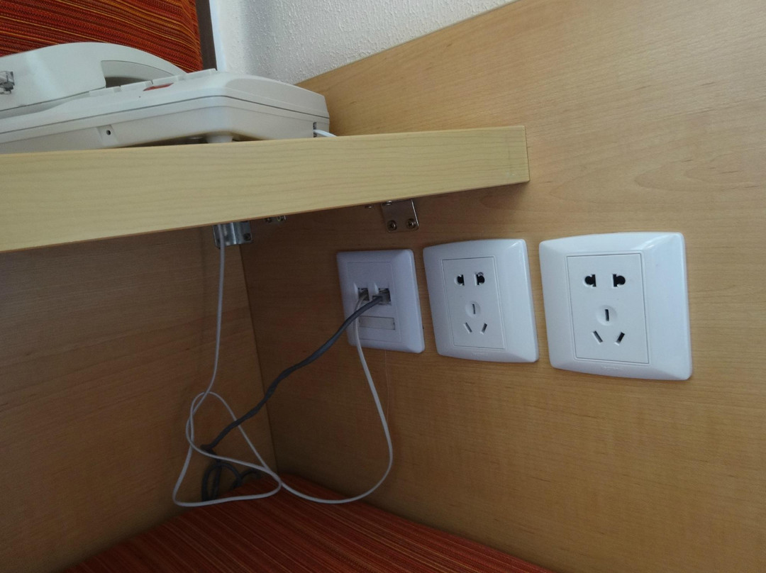 宜必恩酒店主图