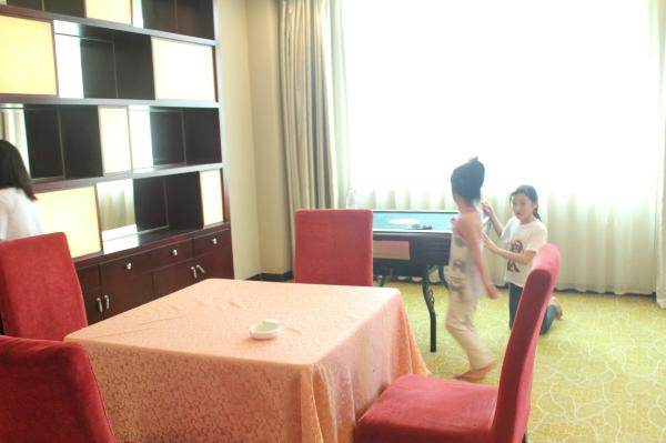 中南大酒店-客卧