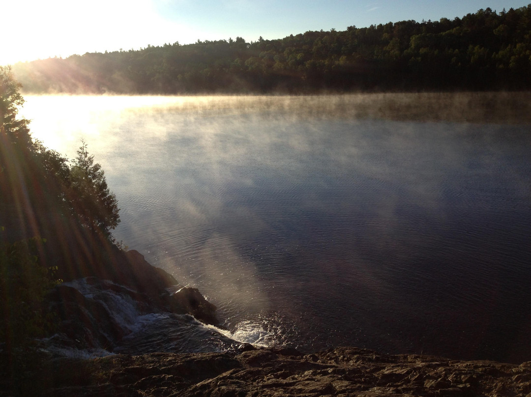 Bass Lake Trail-伊利必去景点
