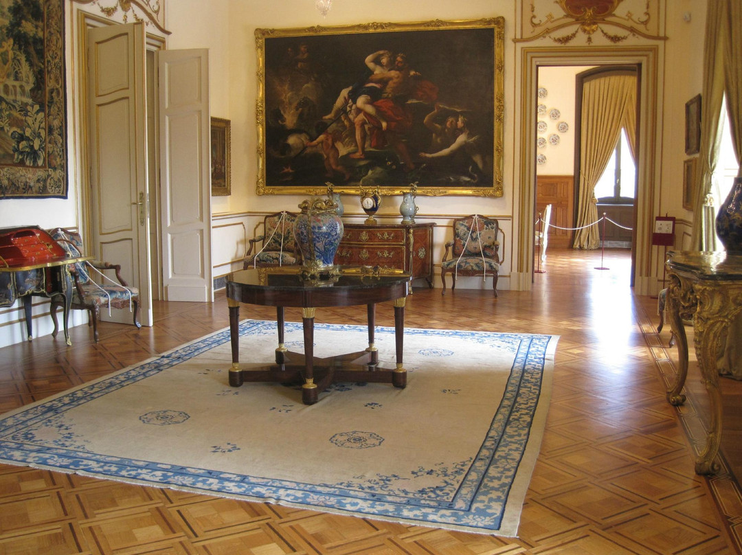 Villa Regina Margherita-博尔迪盖拉必去景点