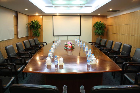 奥体中心亚朵酒店主图