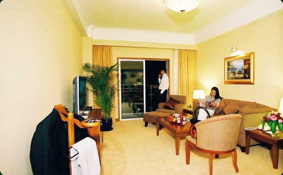 蓝海大饭店（青岛石油大学店）主图