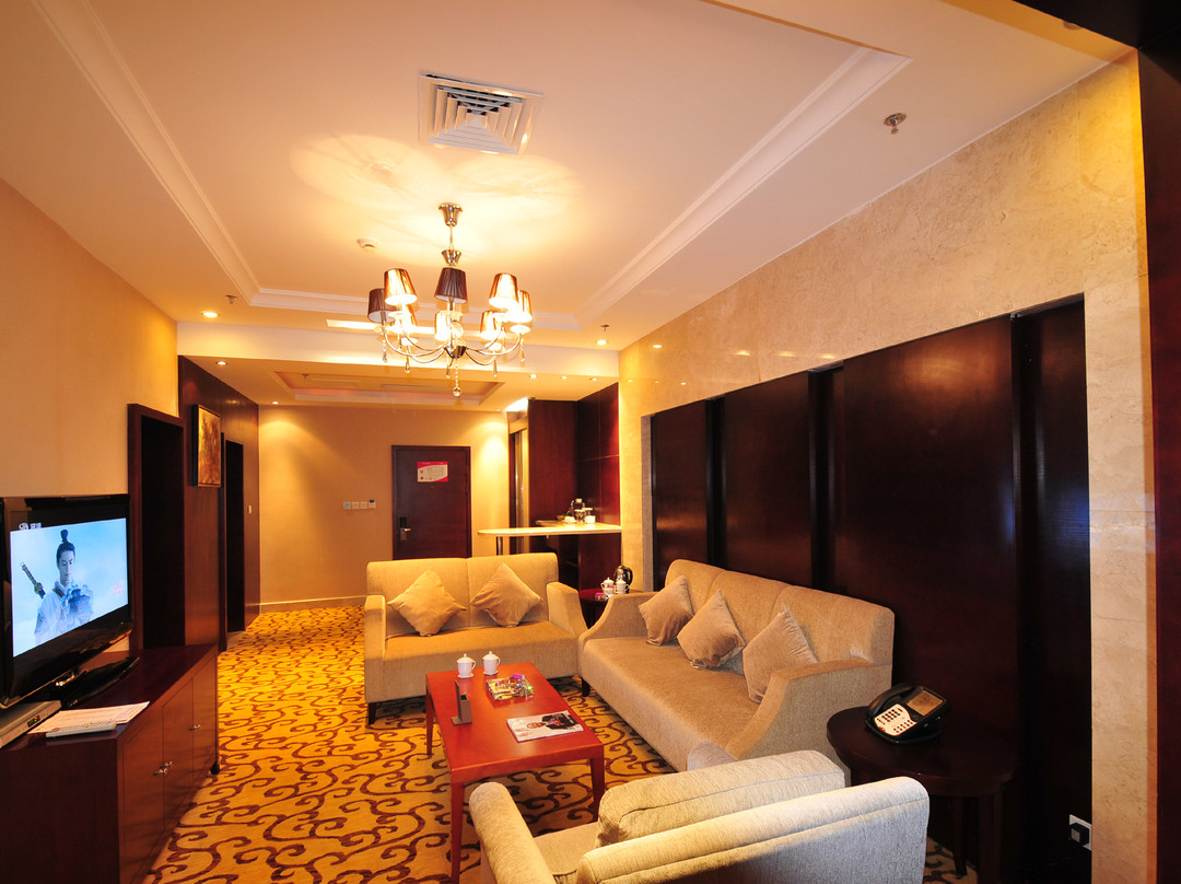 峄州大酒店主图