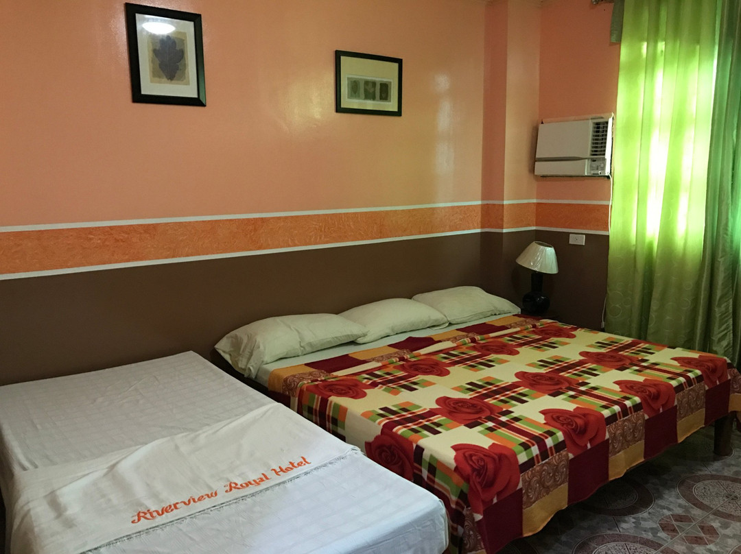 Riverview Royale Hotel