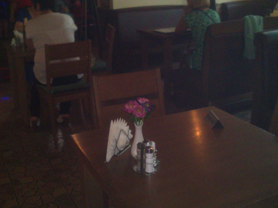 Essoyla餐馆和美食-Khan-Gan